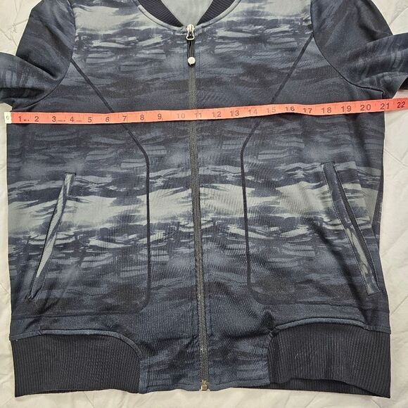 Athleta Grey and Black Full Zip Long Sleeve Jacket Women's Size Large - Picture 8 of 10